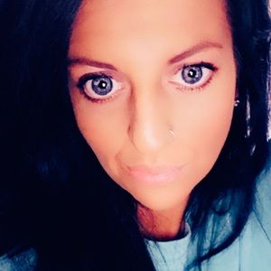 Meet your Posher, Traci